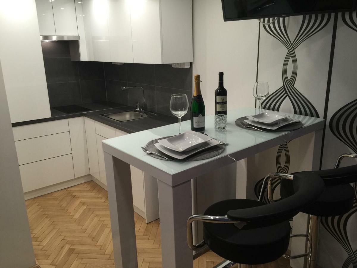 Apartamento Black And White